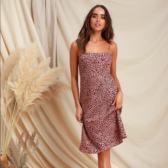 Lulu’s Wild Child Blush Pink Leopard Print Midi Dress - Picture 1 of 6